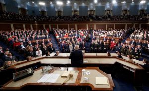 Najdłuższe orędzie Trumpa. Mocne słowa o migracji i gospodarce