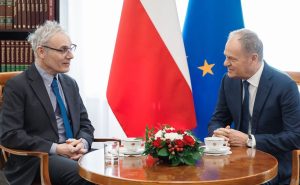 Noblista Victor Ambros chce zostać obywatelem Polski