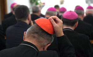 Kontrowersje wokół listu biskupów. Komentarze i podziały