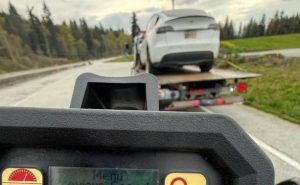 Kierowca Tesli z dziećmi pędził 191 km/h i był pijany
