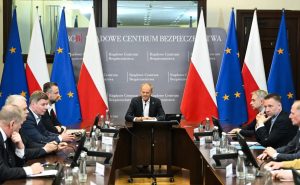 Fałszywe zgłoszenia o pożarach. Premier: służby muszą zatrzymać sprawców