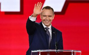 Karol Nawrocki liderem zaufania. Rekord w najnowszym sondażu