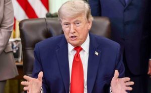 „Koniec z tym!!!”. Trump wściekły po decyzji Carneya
