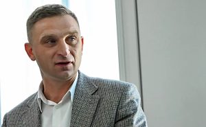 Bąkiewicz ponownie uniewinniony. Sąd wyjaśnił dlaczego
