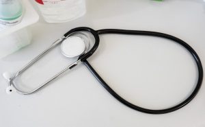 Prowincje ostrzegają przed cięciami w ochronie zdrowia