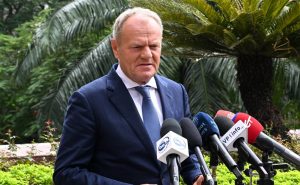 Tusk o Pełczyńskiej-Nałęcz: „Krzyż na drogę”